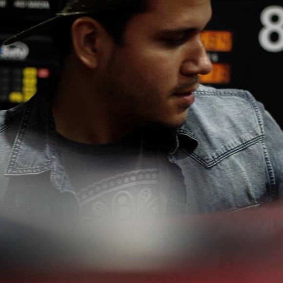 Meet your Posher, Carlos - Picture 1 of 1