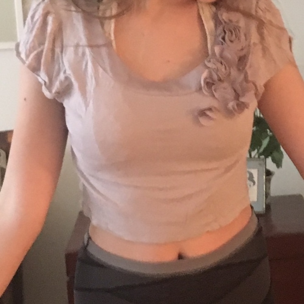 Grey crop top with flower