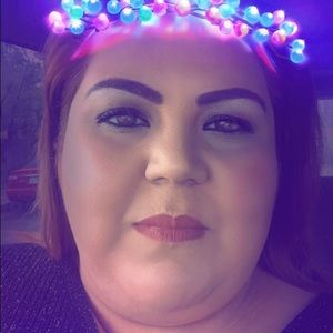 Meet your Posher, Araceli