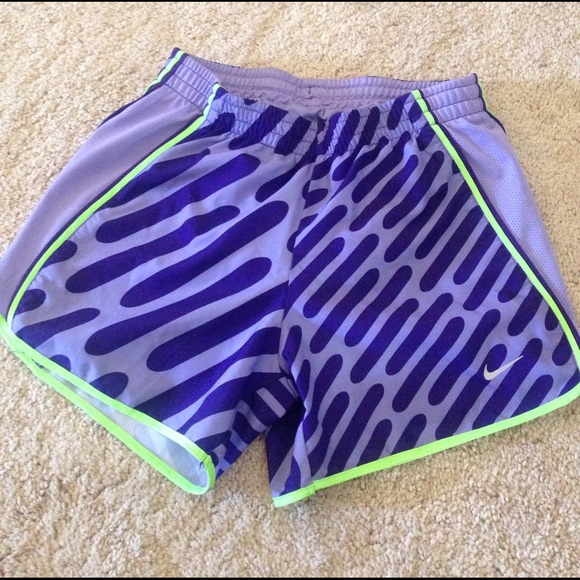 Nike running shorts - Picture 1 of 2