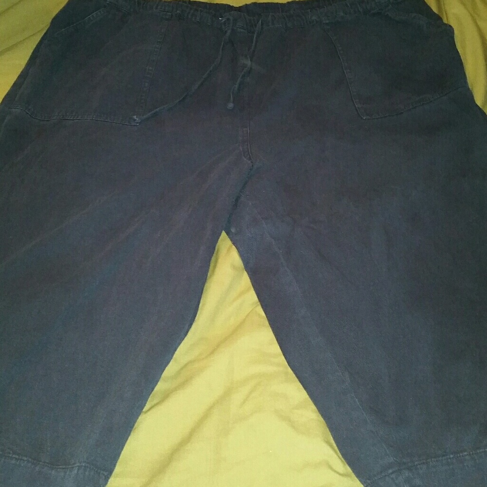 Blue capris