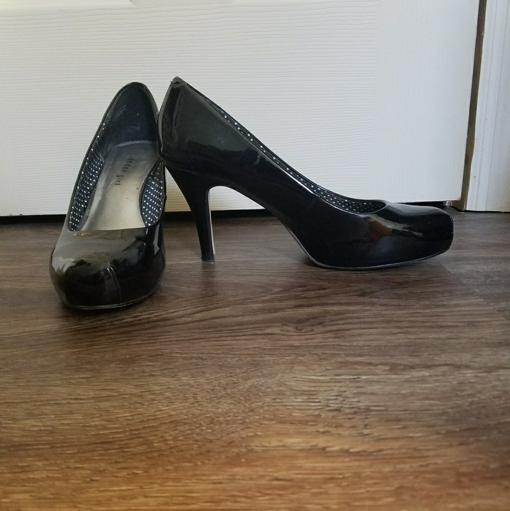 Black heels