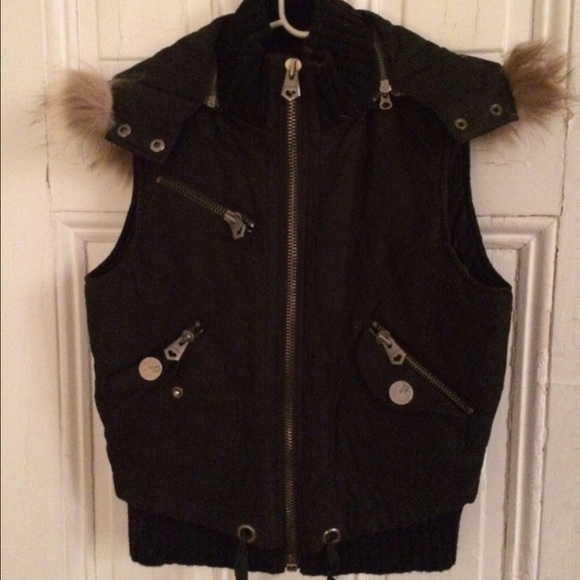 ECHO RED down vest - Picture 5 of 13