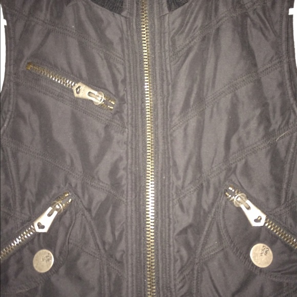 ECHO RED down vest - Picture 7 of 13