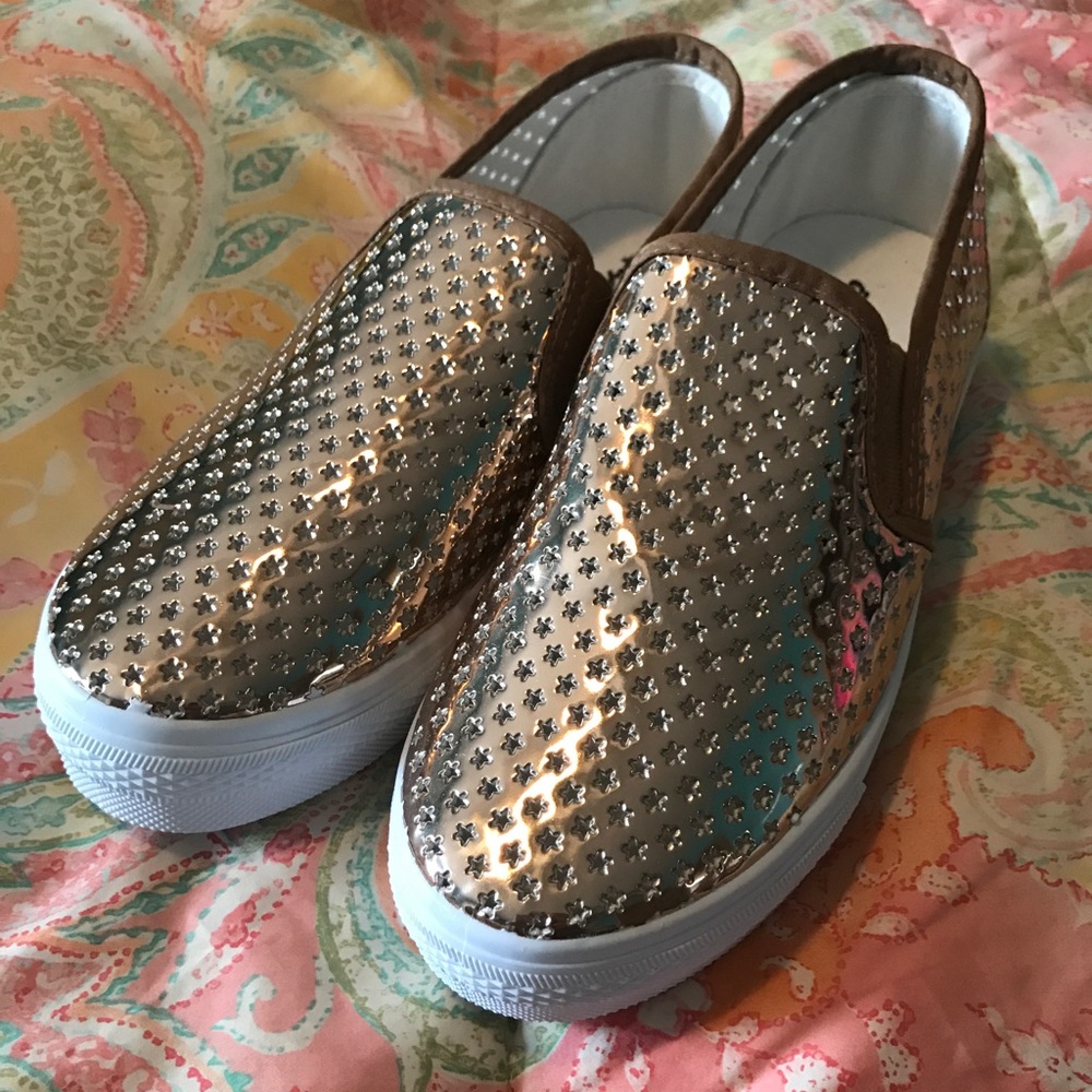 NWOT Rose Gold slip-on flatform sneakers