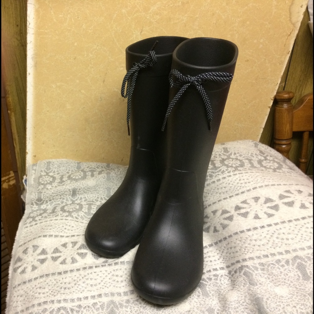 Rain boots