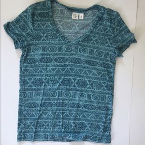 Blue pattern t shirt