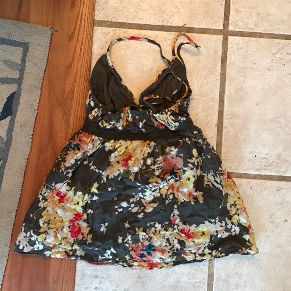 Ruehl Flowy Floral Tank - Picture 2 of 3