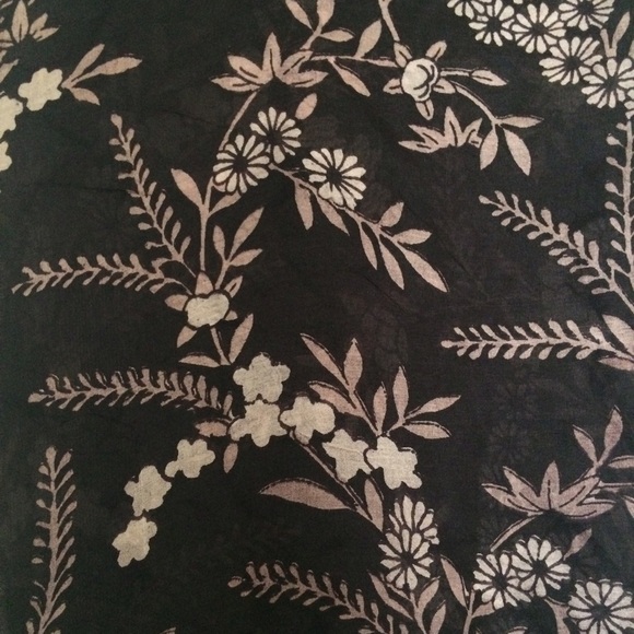 Urban Outfitters Accessories - Silky scarf with tassels