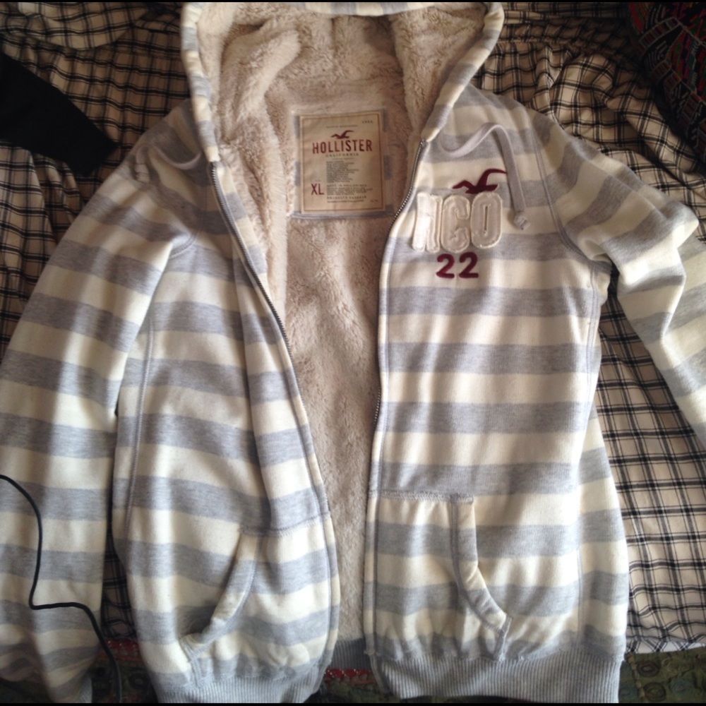 Hollister fur sweatshirt