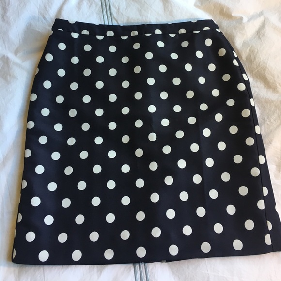 LOFT Dresses & Skirts - LOFT Ann Taylor navy and white polka dot skirt