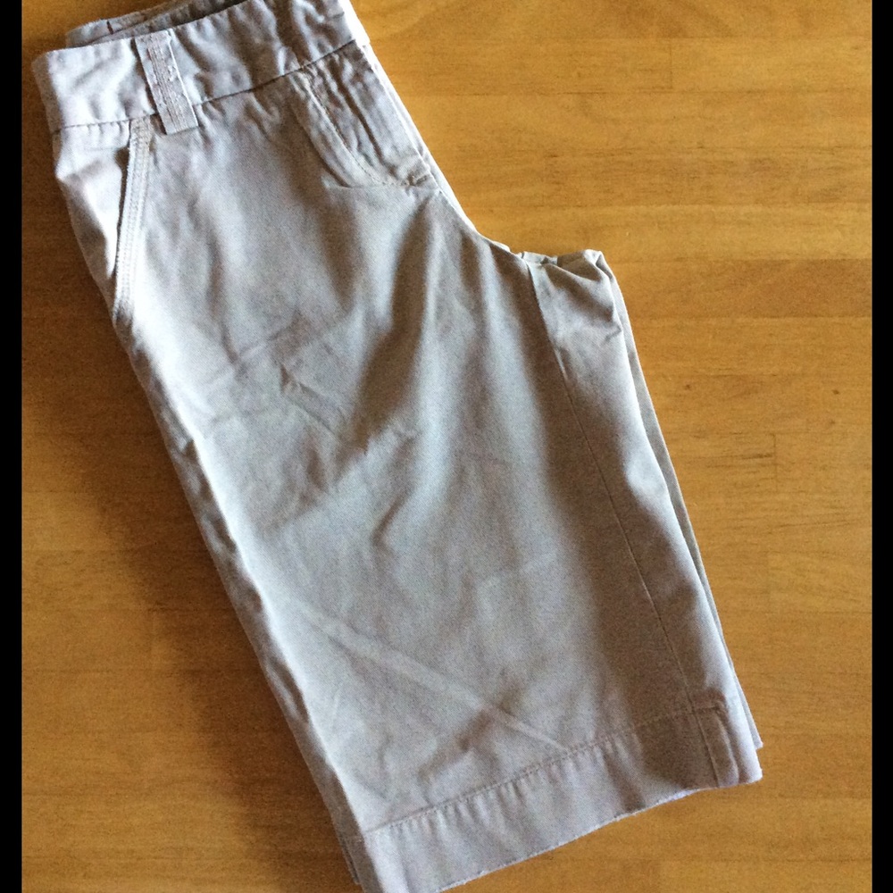 J Crew - Classic twill chino shorts - sz 2