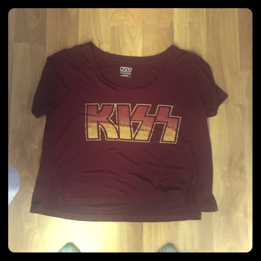 KISS crop top shirt