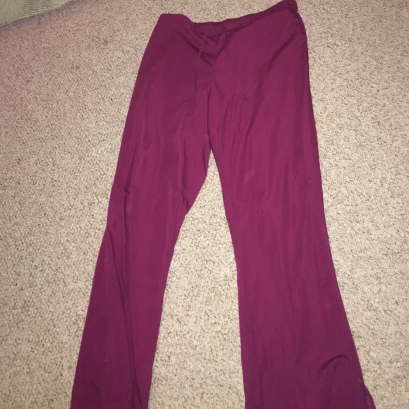 Women's maroon scrub pants - Picture 2 of 4