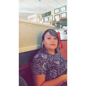 Meet your Posher, Lorena