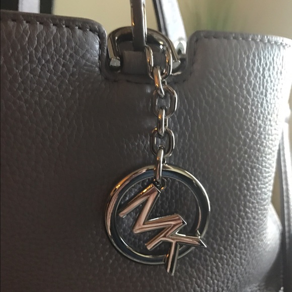 Michael Kors Lilac handbag with removable strap - Picture 3 of 8