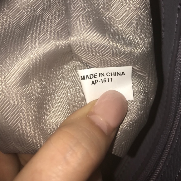 Michael Kors Lilac handbag with removable strap - Picture 7 of 8