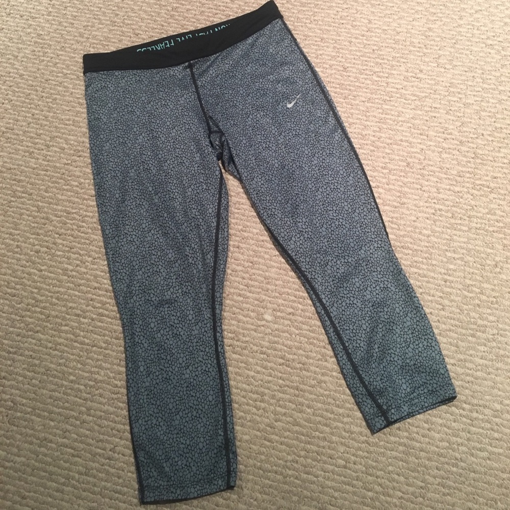 Nike Capri