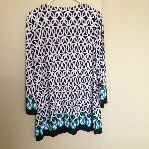 Anne Klein Tunic - Picture 4 of 4