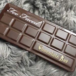 Two faced chocolate bar palette
