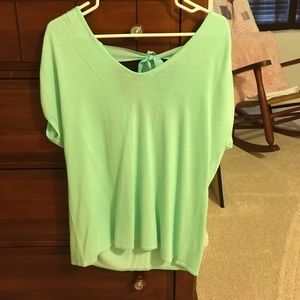 Lilly Pulitzer back tie top