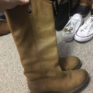 Melissa button boots