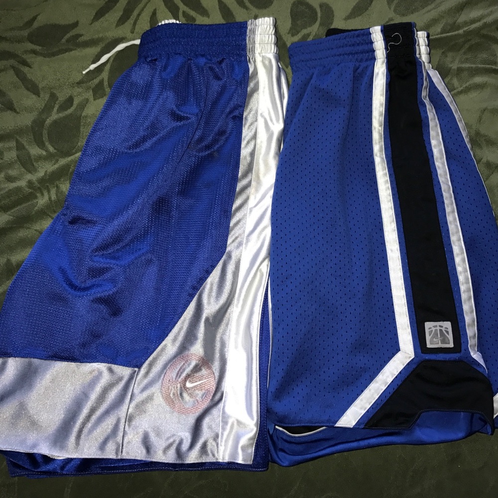 Nike shorts lot blue in great conditions