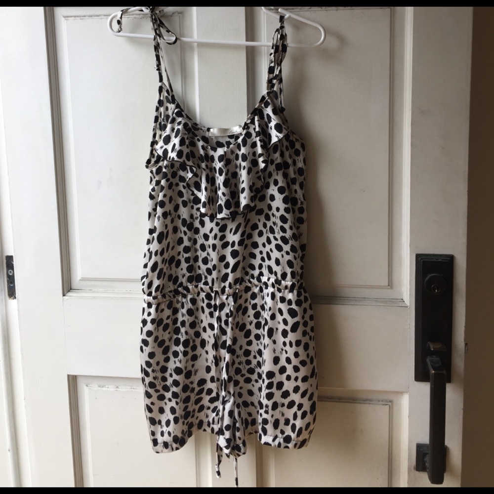 Lush romper black and white