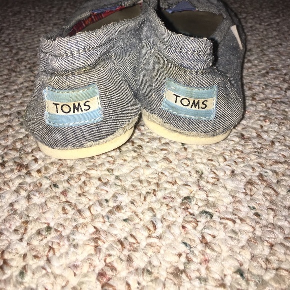 TOMS blue shoes - Picture 2 of 5