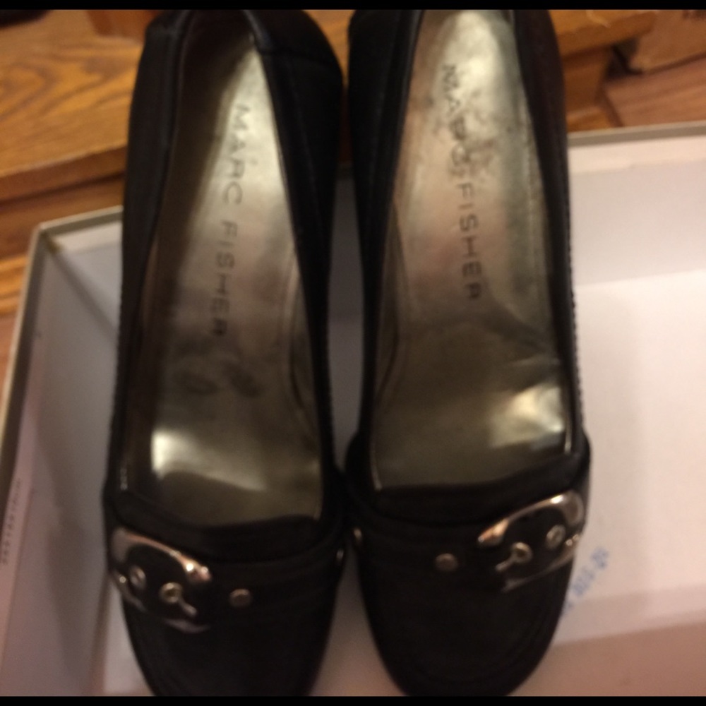 Pumps - Picture 3 of 3