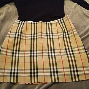 Burberry mini skirt
