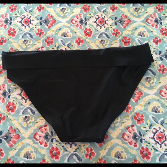 2pc Black tankini w fold over bottom - Picture 4 of 7
