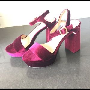 Size 7.5 Liliana merlot velvet strappy block heels