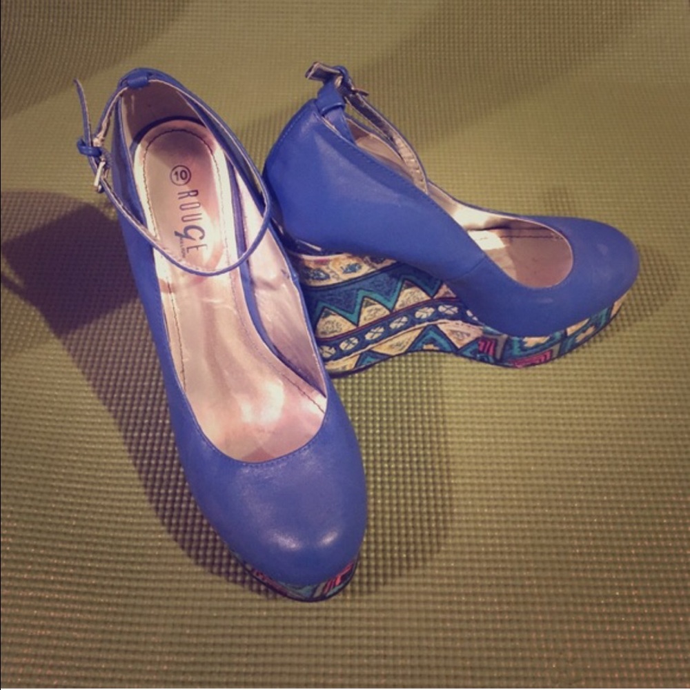 Blue wedge heel.