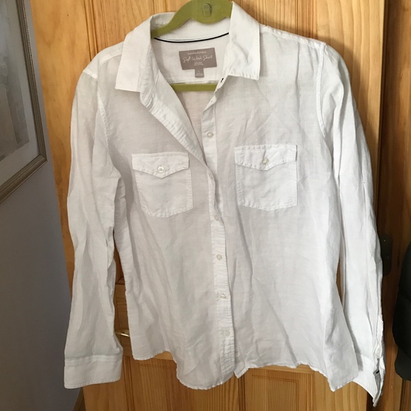 Banana Republic Soft Wash Shirt - Picture 1 of 2