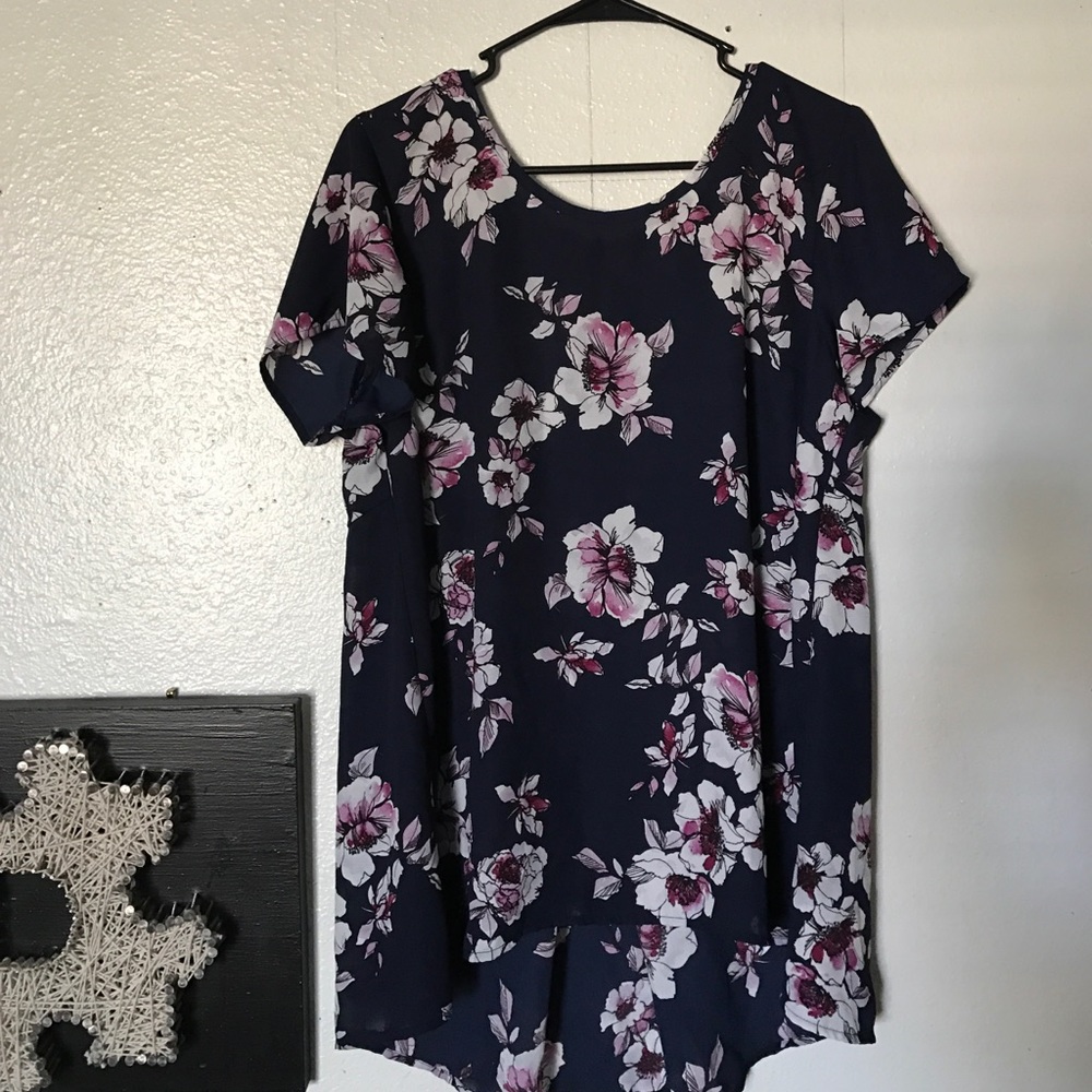 Torrid floral blouse