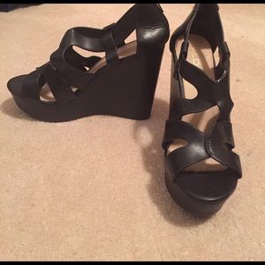 Black strappy wedges