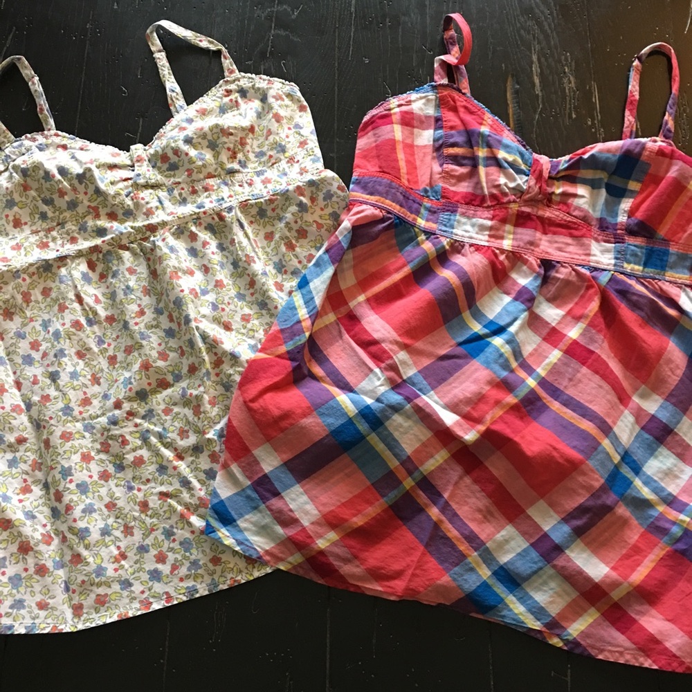 Set of tank tops