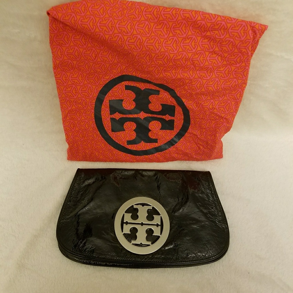 Tory Burch Reva Clutch Black Leather w/Silver Logo