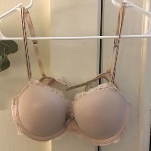 Chantelle T-Shirt Bra with Lace Detail