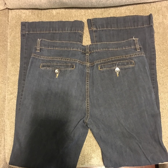 Access Jeans - Picture 2 of 2