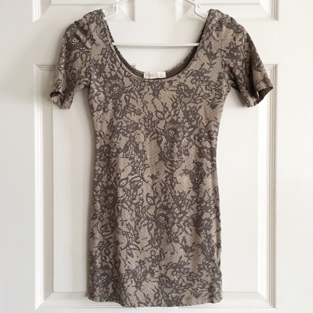 Lace Pattern Body-con Top