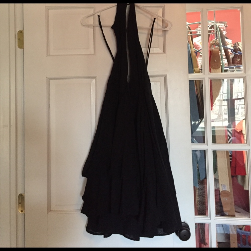 Cotton, low-cut halter