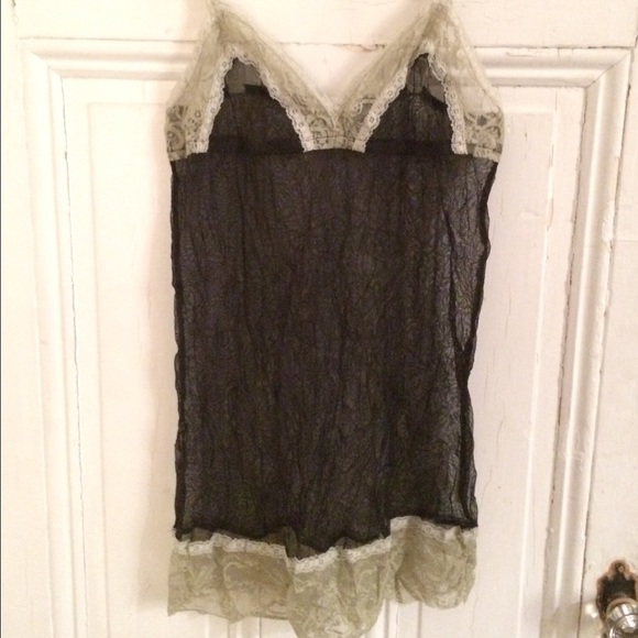 SILENCE&NOISE Sheer black slip (Urban Outfitters) - Picture 4 of 8