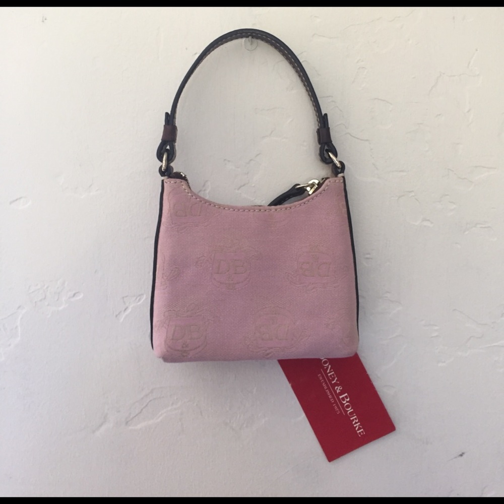 NWT Dooney & Bourke pink Bitsy Bag
