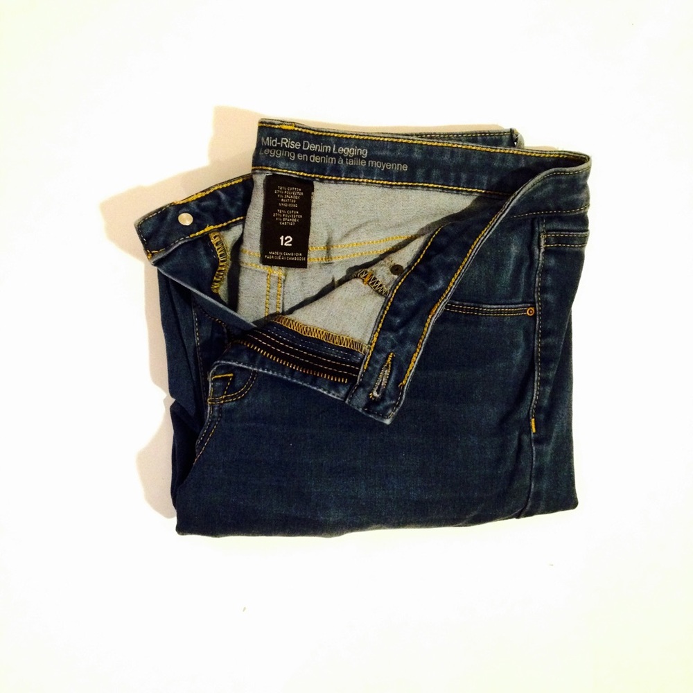 Medium Wash Mid-Rise Denim Legging
