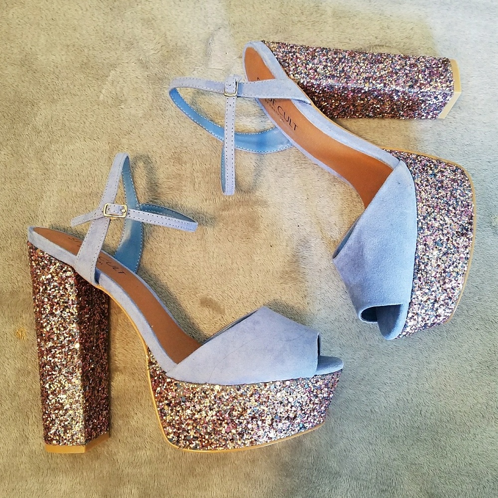 SALE NWOT🎊 Nasty Gal Party Hard Platform Glitter