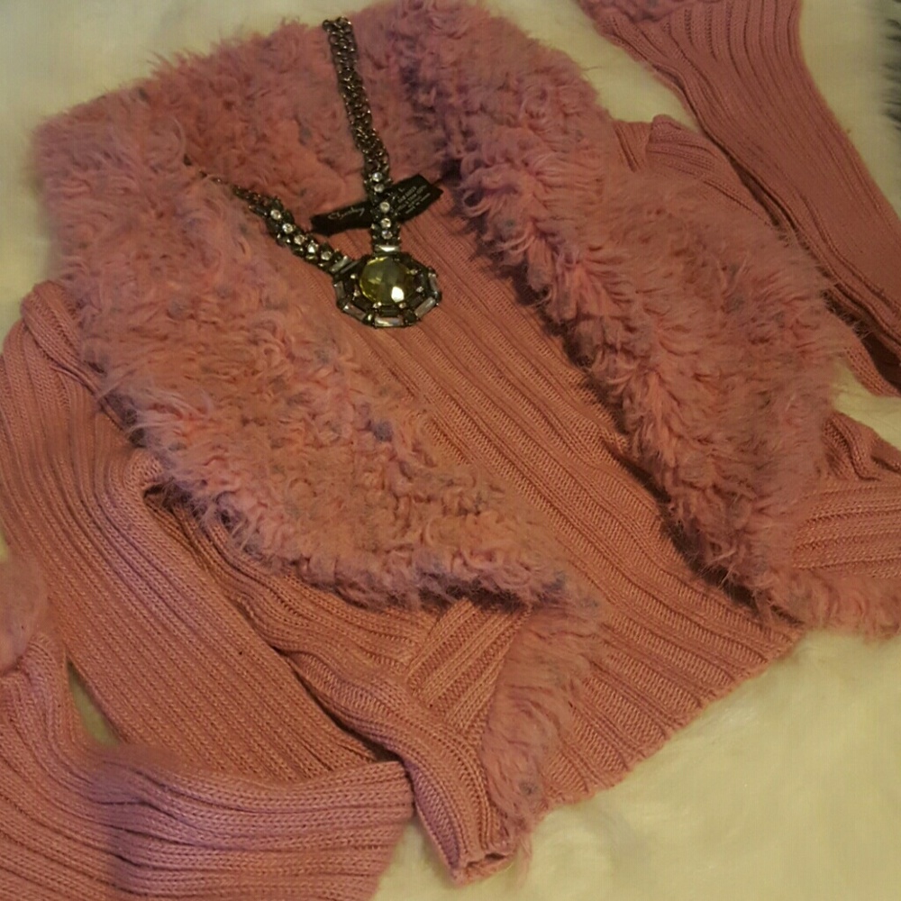 💋💋Pink long sleeves sweater💋💋