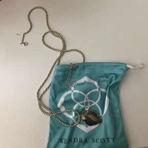Kendra Scott necklace