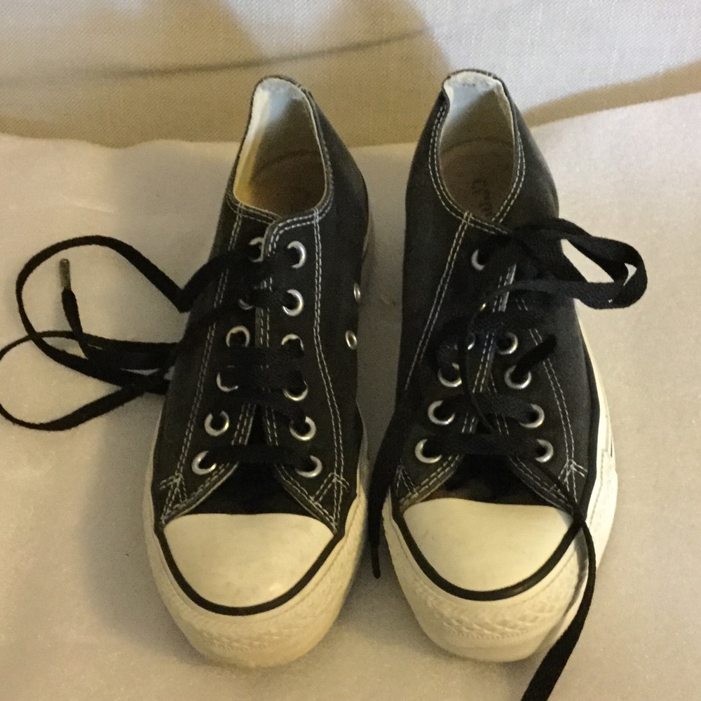 Platform converse